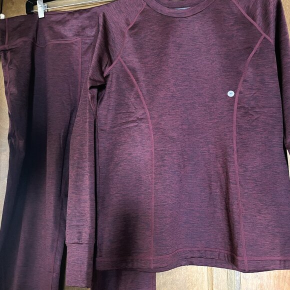 Firm. Eddie Bauer Hyperlayer XL Set, Pant &Top Burgundy. Athletics Yoga Pilates - Picture 15 of 16